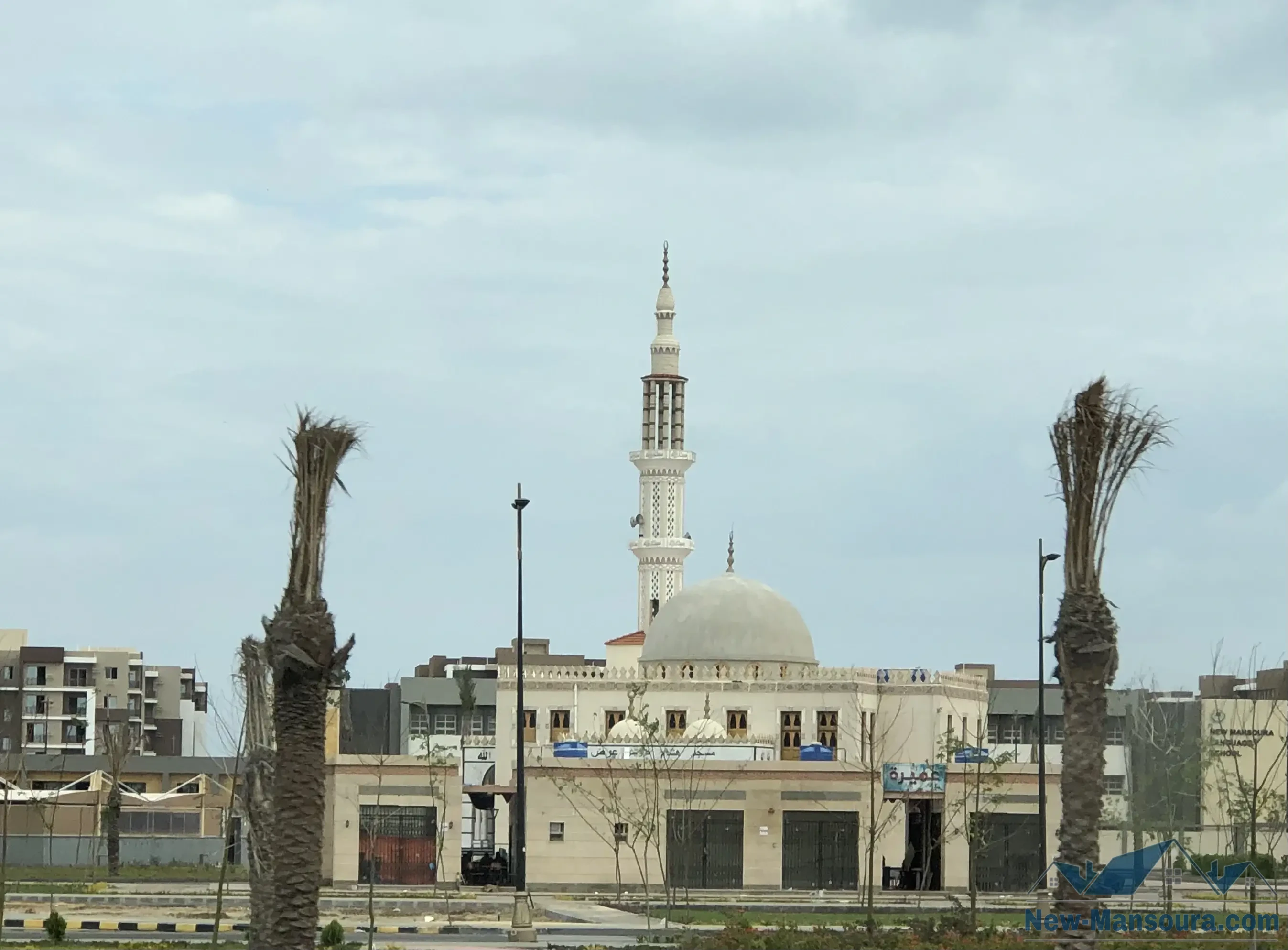 مسجد منطقة الخدمات المرحلة الاولي في المنصورة الجديدة -1