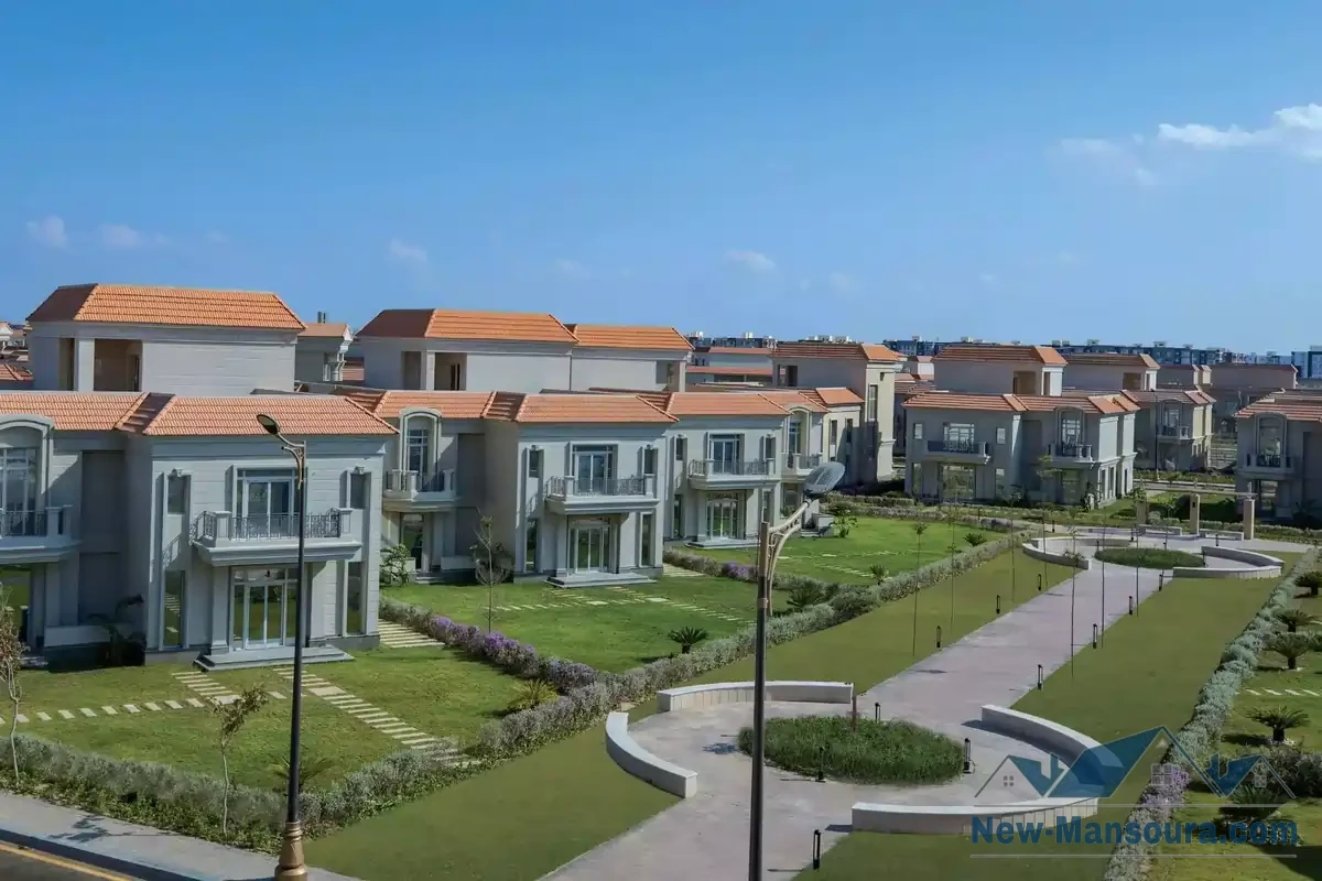 Classic twin villa 360m for sale on the sea at zahya compound ready to move